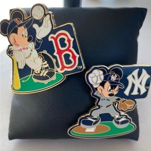 Red Sox- New York Yankees Disney pins
